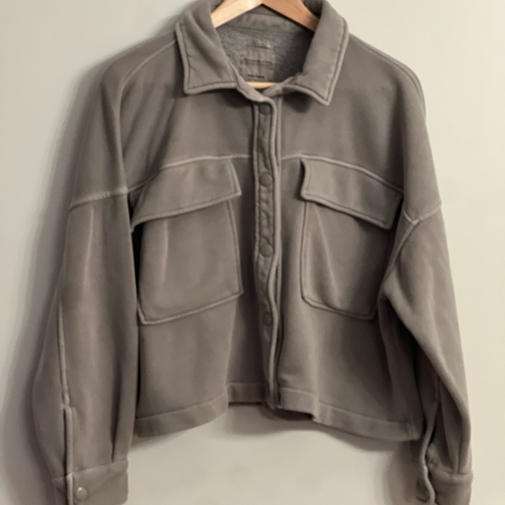 Abercrombie‎ Cropped Soft A&F Collection Gray Shacket